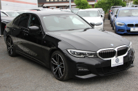 BMW 3シリーズ 320d Xdrive Mｽﾎﾟｰﾂ ﾃﾞﾋﾞｭｰP ｺﾝﾌｫｰﾄP 4WD ﾋｰﾀｰ黒革 ﾌﾞﾙｰｽﾃｯﾁ 19AW LEDﾍｯﾄﾞﾗｲﾄ ｵｰﾄﾊｲﾋﾞｰﾑ 追従ACC ｽﾃｱﾘﾝｸﾞｻﾎﾟｰﾄ ｱｯﾌﾟﾙｶｰﾌﾟﾚｲ Pｱｼｽﾄ ﾀｯﾁ画面HDDﾅﾋﾞ電動ﾄﾗﾝｸ ｽﾏｰﾄOP/CL Hifiｽﾋﾟｰｶｰ 2年保証