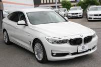 BMW 3シリーズ 320i ｸﾞﾗﾝﾂｰﾘｽﾓ ﾗｸﾞｼﾞｭｱﾘｰ 1ｵｰﾅ 追従ACC ｻﾄﾞﾙﾌﾞﾗｳﾝﾚｻﾞｰ ｼｰﾄﾋｰﾀｰ 衝突軽減ﾌﾞﾚｰｷ 車線逸脱警告 歩行者警告 ﾀｯﾁﾊﾟｯﾄﾞ対応iﾄﾞﾗｲﾌﾞHDDﾅﾋﾞBｶﾒﾗ 電動ﾄﾗﾝｸ ｽﾏｰﾄｷｰ Bluetooth接続 ｸﾛｰﾑﾗｲﾝｴｸｽﾃﾘｱ 2年保証