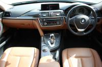 BMW 3シリーズ 320i ｸﾞﾗﾝﾂｰﾘｽﾓ ﾗｸﾞｼﾞｭｱﾘｰ 1ｵｰﾅ 追従ACC ｻﾄﾞﾙﾌﾞﾗｳﾝﾚｻﾞｰ ｼｰﾄﾋｰﾀｰ 衝突軽減ﾌﾞﾚｰｷ 車線逸脱警告 歩行者警告 ﾀｯﾁﾊﾟｯﾄﾞ対応iﾄﾞﾗｲﾌﾞHDDﾅﾋﾞBｶﾒﾗ 電動ﾄﾗﾝｸ ｽﾏｰﾄｷｰ Bluetooth接続 ｸﾛｰﾑﾗｲﾝｴｸｽﾃﾘｱ 2年保証