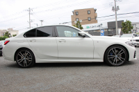 BMW 3シリーズ 320i Mｽﾎﾟｰﾂ ﾊｲﾗｲﾝ ﾌｧｽﾄﾄﾗｯｸ&ｺﾝﾌｫｰﾄP ﾋｰﾀｰ黒革 HUD ｱﾀﾞﾌﾟﾃｨﾌﾞMｻｽ Mspﾌﾞﾚｰｷ 19AW ﾀｯﾁﾊﾟﾈﾙ対応HDDﾅﾋﾞｱｯﾌﾟﾙｶｰﾌﾟﾚｲ 電動ﾄﾗﾝｸ LEDﾍｯﾄﾞﾗｲﾄ ｵｰﾄﾊｲﾋﾞｰﾑ Pｱｼｽﾄ 追従ACC ｽﾃｱｻﾎﾟｰﾄ 2年保証