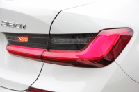 BMW 3シリーズ 320i Mｽﾎﾟｰﾂ ﾊｲﾗｲﾝ ﾌｧｽﾄﾄﾗｯｸ&ｺﾝﾌｫｰﾄP ﾋｰﾀｰ黒革 HUD ｱﾀﾞﾌﾟﾃｨﾌﾞMｻｽ Mspﾌﾞﾚｰｷ 19AW ﾀｯﾁﾊﾟﾈﾙ対応HDDﾅﾋﾞｱｯﾌﾟﾙｶｰﾌﾟﾚｲ 電動ﾄﾗﾝｸ LEDﾍｯﾄﾞﾗｲﾄ ｵｰﾄﾊｲﾋﾞｰﾑ Pｱｼｽﾄ 追従ACC ｽﾃｱｻﾎﾟｰﾄ 2年保証