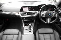 BMW 3シリーズ 320i Mｽﾎﾟｰﾂ ﾊｲﾗｲﾝ ﾌｧｽﾄﾄﾗｯｸ&ｺﾝﾌｫｰﾄP ﾋｰﾀｰ黒革 HUD ｱﾀﾞﾌﾟﾃｨﾌﾞMｻｽ Mspﾌﾞﾚｰｷ 19AW ﾀｯﾁﾊﾟﾈﾙ対応HDDﾅﾋﾞｱｯﾌﾟﾙｶｰﾌﾟﾚｲ 電動ﾄﾗﾝｸ LEDﾍｯﾄﾞﾗｲﾄ ｵｰﾄﾊｲﾋﾞｰﾑ Pｱｼｽﾄ 追従ACC ｽﾃｱｻﾎﾟｰﾄ 2年保証