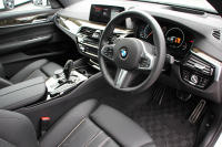 BMW 6シリーズ 630i ｸﾞﾗﾝﾂｰﾘｽﾓ Mｽﾎﾟｰﾂ ｾﾚｸﾄ&ｲﾉﾍﾞｰｼｮﾝP ﾊﾟﾉﾗﾏｻﾝﾙｰﾌ 全席ﾋｰﾀｰ黒革 ﾊｰﾏﾝｶｰﾄﾞﾝ ﾃﾞｨｽﾌﾟﾚｲｷｰ ﾘﾓｰﾄﾊﾟｰｷﾝｸﾞﾘｱｼｰﾄ可倒調整 ｼﾞｪｽﾁｬｰｺﾝﾄﾛｰﾙ LEDﾍｯﾄﾞﾗｲﾄ 360度ｶﾒﾗ HUD 追従ACC ﾜｲﾔﾚｽ充電 4ｿﾞｰﾝｴｱｺﾝ 2年保証