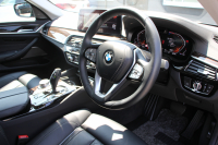 BMW 5シリーズ 523d Xdrive ﾗｸﾞｼﾞｭｱﾘｰ ｴﾃﾞｨｼｮﾝｼﾞｮｲﾌﾟﾗｽ LCI後期 ｴｸｽｸﾙｰｼﾌﾞﾅｯﾊﾟﾚｻﾞｰP ﾌﾞﾗｯｸﾅｯﾊﾟﾚｻﾞｰ 全席ﾋｰﾀｰ ﾊｰﾏﾝｶｰﾄﾞﾝｻﾗｳﾝﾄﾞｵﾌﾟｼｮﾝ19AW 4ｿﾞｰﾝｴｱｺﾝ 360度ｶﾒﾗ ｱｯﾌﾟﾙｰﾌﾟﾚｲ 追従ACC LEDﾍｯﾄﾞﾗｲﾄ HUD 電動ﾄﾗﾝｸ 2年保証