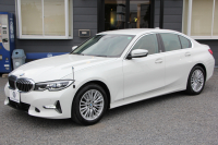 BMW 3シリーズ 318i 40thｱﾆﾊﾞｰｻﾘｰED 300台限定車 1ｵｰﾅ ｺﾝﾌｫｰﾄP ｺﾆｬｯｸﾚｻﾞｰ 追従ACC ｽﾃｱﾘﾝｸﾞｻﾎﾟｰﾄ LEDﾍｯﾄﾞﾗｲﾄ ｵｰﾄﾊｲﾋﾞｰﾑ ﾀｯﾁ画面HDDﾅﾋﾞｱｯﾌﾟﾙｶｰﾌﾟﾚｲ LEDﾍｯﾄﾞﾗｲﾄ ｵｰﾄﾊｲﾋﾞｰﾑ 電動ﾄﾗﾝｸ ﾊﾟｰｷﾝｸﾞｱｼｽﾄ 2年保証