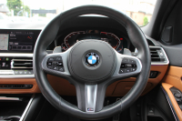 BMW 3シリーズ 320i Mｽﾎﾟｰﾂ ﾊｲﾗｲﾝ ｺﾝﾌｫｰﾄP ｺﾆｬｯｸﾚｻﾞｰ ｼｰﾄﾋｰﾀｰ ﾗﾝﾊﾞｰｻﾎﾟｰﾄ LEDﾍｯﾄﾞﾗｲﾄ ｵｰﾄﾊｲﾋﾞｰﾑ 追従ACC ｽﾃｱﾘﾝｸﾞｻﾎﾟｰﾄ BMWﾗｲﾌﾞｺｯｸﾋﾟｯﾄﾞｱｯﾌﾟﾙｶｰﾌﾟﾚｲ ﾀｯﾁﾊﾟﾈﾙHDDﾅﾋﾞ電動ﾄﾗﾝｸ 後退ｱｼｽﾄ Pｱｼｽﾄ 2年保証