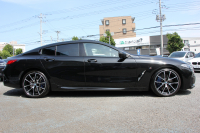 BMW 8シリーズ 840i ｸﾞﾗﾝｸｰﾍﾟMｽﾎﾟｰﾂ ﾊﾟﾉﾗﾏｻﾝﾙｰﾌ ﾒﾘﾉﾚｻﾞｰ ﾅｲﾄﾌﾞﾙｰ/ﾌﾞﾗｯｸindividualｺﾝﾋﾞｼｰﾄ ﾚｰｻﾞｰﾗｲﾄ ｵﾌﾟｼｮﾝ20AW ﾊｰﾏﾝｶｰﾄﾞﾝ ﾃﾞｨｽﾌﾟﾚｲｷｰ ﾘﾓｰﾄ Pｸﾘｽﾀﾙﾌｨﾆｯｼｭ 360度ｶﾒﾗ 追従ACC HUD 全席ﾋｰﾀｰ ﾌﾛﾝﾄﾍﾞﾝﾁﾚｰｼｮﾝ 2年保証