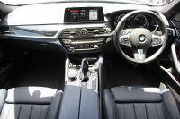 BMW 5シリーズ 530i ｴﾃﾞｨｼｮﾝﾐｯｼｮﾝｲﾝﾎﾟｯｼﾌﾞﾙ 特別仕様車 高出力 ﾅｲﾄﾌﾞﾙｰﾚｻﾞｰ ｱﾀﾞﾌﾟﾃｨﾌﾞｻｽ HUD ﾊｰﾏﾝｶｰﾄﾞﾝ 追従ACC ｽﾃｱﾘﾝｸﾞｻﾎﾟｰﾄ ﾀｯﾁ画面HDDﾅﾋﾞTV LEDﾍｯﾄﾞﾗｲﾄ ｵｰﾄﾊｲﾋﾞｰﾑ 電動ﾄﾗﾝｸ 360度ｶﾒﾗ 全席ﾋｰﾀｰ ﾌﾞﾗｯｸ19AW 2年保証