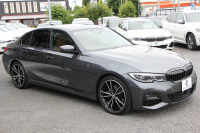 BMW 3シリーズ 320d Xdrive Mｽﾎﾟｰﾂ ﾊｲﾗｲﾝ&ｺﾝﾌｫｰﾄP 4WD ｺﾆｬｯｸﾚｻﾞｰ ｼｰﾄﾋｰﾀｰ ｵﾌﾟｼｮﾝ19AW Pｱｼｽﾄﾌﾟﾗｽ 360度ｶﾒﾗ BMWﾗｲﾌﾞｺｯｸﾋﾟｯﾄﾞﾀｯﾁ画面HDDﾅﾋﾞApplecarplay ﾜｲﾔﾚｽ充電 LEDﾍｯﾄﾞﾗｲﾄ ｵｰﾄﾊｲﾋﾞｰﾑ 追従ACC 電動ﾄﾗﾝｸ Hi-fiｽﾋﾟｰｶｰ 2年保証