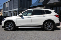BMW X1 Xdrive18d Xﾗｲﾝ ｴﾃﾞｨｼｮﾝｼﾞｮｲﾌﾟﾗｽ 1ｵｰﾅ ﾊｲﾗｲﾝ&ｺﾝﾌｫｰﾄP 後期 ﾌｪｲｽﾘﾌﾄ後 真珠色 ﾋｰﾀｰ黒革 追従ACC LEDﾍｯﾄﾞﾗｲﾄ 電動ﾄﾗﾝｸ ﾀｯﾁ画面HDDﾅﾋﾞ衝突軽減ﾌﾞﾚｰｷ 車線逸脱警告 歩行者警告 専用18AW ｳｯﾄﾞﾊﾟﾈﾙ 2年保証