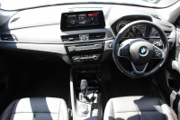 BMW X1 Xdrive18d Xﾗｲﾝ ｴﾃﾞｨｼｮﾝｼﾞｮｲﾌﾟﾗｽ 1ｵｰﾅ ﾊｲﾗｲﾝ&ｺﾝﾌｫｰﾄP 後期 ﾌｪｲｽﾘﾌﾄ後 真珠色 ﾋｰﾀｰ黒革 追従ACC LEDﾍｯﾄﾞﾗｲﾄ 電動ﾄﾗﾝｸ ﾀｯﾁ画面HDDﾅﾋﾞ衝突軽減ﾌﾞﾚｰｷ 車線逸脱警告 歩行者警告 専用18AW ｳｯﾄﾞﾊﾟﾈﾙ 2年保証