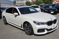BMW 7シリーズ 740d Xdrive Mｽﾎﾟｰﾂ ﾘｱｺﾝﾌｫｰﾄP 1ｵｰﾅ ﾘｱｴﾝﾀｰﾃｲﾒﾝﾄ ﾘｱﾓﾆﾀｰ ﾀｯﾁｺﾏﾝﾄﾞﾋｰﾄｺﾝﾌｫｰﾄP ｻﾝﾙｰﾌ ﾚｰｻﾞｰﾗｲﾄ ﾃﾞｨｽﾌﾟﾚｲｷｰ ﾘﾓｰﾄﾊﾟｰｷﾝｸﾞﾏｯｻｰｼﾞ&ﾍﾞﾝﾁﾚｰｼｮﾝ ｺﾆｬｯｸﾚｻﾞｰ 360度ｶﾒﾗ 4WD 3.0Lﾃﾞｨｰｾﾞﾙﾀｰﾎﾞ2年保証