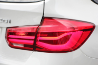 BMW 3シリーズ 320i ﾂｰﾘﾝｸﾞMｽﾎﾟｰﾂ 最終ﾓﾃﾞﾙ 新ｴﾝｼﾞﾝ ｼｰﾄﾋｰﾀｰ LEDﾍｯﾄﾞﾗｲﾄ&ﾃｰﾙ NEWﾙｰﾑﾐﾗｰ 追従ACC ﾚｰﾝﾁｪﾝｼﾞ警告 ﾀｯﾁﾊﾟﾈﾙ対応HDDﾅﾋﾞ Bｶﾒﾗ Bluetooth接続 ﾊﾟﾄﾞﾙｼﾌﾄ 電動ﾄﾗﾝｸ 衝突軽減ﾌﾞﾚｰｷ 車線逸脱警告 歩行者警告 2年保証