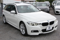 BMW 3シリーズ 320i ﾂｰﾘﾝｸﾞMｽﾎﾟｰﾂ 最終ﾓﾃﾞﾙ 新ｴﾝｼﾞﾝ ｼｰﾄﾋｰﾀｰ LEDﾍｯﾄﾞﾗｲﾄ&ﾃｰﾙ NEWﾙｰﾑﾐﾗｰ 追従ACC ﾚｰﾝﾁｪﾝｼﾞ警告 ﾀｯﾁﾊﾟﾈﾙ対応HDDﾅﾋﾞ Bｶﾒﾗ Bluetooth接続 ﾊﾟﾄﾞﾙｼﾌﾄ 電動ﾄﾗﾝｸ 衝突軽減ﾌﾞﾚｰｷ 車線逸脱警告 歩行者警告 2年保証