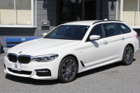 BMW 5シリーズ 540i Xdrive ﾂｰﾘﾝｸﾞMｽﾎﾟｰﾂ ﾃﾞﾋﾞｭｰP 直6ﾀｰﾎﾞ340馬力 4WD 全席ﾋｰﾀｰ黒革 HUD ｿﾌﾄｸﾛｰｽﾞﾄﾞｱ ｼﾞｪｽﾁｬｰC 追従ACC ｽﾃｱﾘﾝｸﾞｻﾎﾟｰﾄ 液晶ﾒｰﾀｰ 専用ｱﾀﾞﾌﾟﾃｨﾌﾞｻｽ LEDﾍｯﾄﾞﾗｲﾄ ｵｰﾄﾊｲﾋﾞｰﾑ 電動ﾄﾗﾝｸ 360度ｶﾒﾗ ﾀｯﾁ画面HDDﾅﾋﾞ2年保証