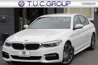 BMW 5シリーズ 530i Mｽﾎﾟｰﾂ ｲﾉﾍﾞｰｼｮﾝP 1ｵｰﾅ 高出力 252馬力 全席ﾋｰﾀｰ黒革 HUD ﾃﾞｨｽﾌﾟﾚｲｷｰ ﾘﾓｰﾄﾊﾟｰｷﾝｸﾞ追従ACC ｽﾃｱﾘﾝｸﾞｻﾎﾟｰﾄ LEDﾍｯﾄﾞﾗｲﾄ ｵｰﾄﾊｲﾋﾞｰﾑ ﾀｯﾁ画面HDDﾅﾋﾞTV ｼﾞｪｽﾁｬｰC 360度ｶﾒﾗ Pｱｼｽﾄﾌﾟﾗｽ 電動ﾄﾗﾝｸ 2年保証