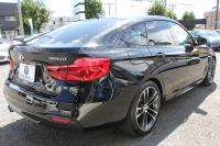 BMW 3シリーズ 320d Xdrive ｸﾞﾗﾝﾂｰﾘｽﾓ Mｽﾎﾟｰﾂ 後期 新ｴﾝｼﾞﾝ 4WD ﾋｰﾀｰ黒革 LEDﾍｯﾄﾞﾗｲﾄ&ﾃｰﾙ 追従ACC ﾚｰﾝﾁｪﾝｼﾞ警告 衝突軽減ﾌﾞﾚｰｷ 車線逸脱警告 歩行者警告 TOPﾋﾞｭｰ&ｻｲﾄﾞﾋﾞｭｰｶﾒﾗ ﾀｯﾁ画面HDDﾅﾋﾞ電動ﾄﾗﾝｸ 19AW 2年保証
