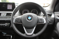 BMW X1 Xdrive18d Xﾗｲﾝ ｴﾃﾞｨｼｮﾝｼﾞｮｲﾌﾟﾗｽ ﾊｲﾗｲﾝ&ｺﾝﾌｫｰﾄP 後期 ﾌｪｲｽﾘﾌﾄ後 真珠色 ﾋｰﾀｰ黒革 追従ACC LEDﾍｯﾄﾞﾗｲﾄ 電動ﾄﾗﾝｸ ﾀｯﾁ画面HDDﾅﾋﾞ衝突軽減ﾌﾞﾚｰｷ 車線逸脱警告 歩行者警告 専用18AW ｳｯﾄﾞﾊﾟﾈﾙ 2年保証