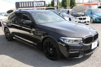 BMW 5シリーズ 530i ｴﾃﾞｨｼｮﾝﾐｯｼｮﾝｲﾝﾎﾟｯｼﾌﾞﾙ 特別仕様車 252馬力 ﾅｲﾄﾌﾞﾙｰﾚｻﾞｰ ｱﾀﾞﾌﾟﾃｨﾌﾞｻｽ ﾊｰﾏﾝｶｰﾄﾞﾝ HUD 追従ACC ｽﾃｱﾘﾝｸﾞｻﾎﾟｰﾄ ﾀｯﾁ画面HDDﾅﾋﾞTV LEDﾍｯﾄﾞﾗｲﾄ ｵｰﾄﾊｲﾋﾞｰﾑ 電動ﾄﾗﾝｸ 360度ｶﾒﾗ 全席ﾋｰﾀｰ 専用ﾌﾞﾗｯｸ19AW 2年保証