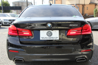 BMW 5シリーズ 530i ｴﾃﾞｨｼｮﾝﾐｯｼｮﾝｲﾝﾎﾟｯｼﾌﾞﾙ 特別仕様車 252馬力 ﾅｲﾄﾌﾞﾙｰﾚｻﾞｰ ｱﾀﾞﾌﾟﾃｨﾌﾞｻｽ ﾊｰﾏﾝｶｰﾄﾞﾝ HUD 追従ACC ｽﾃｱﾘﾝｸﾞｻﾎﾟｰﾄ ﾀｯﾁ画面HDDﾅﾋﾞTV LEDﾍｯﾄﾞﾗｲﾄ ｵｰﾄﾊｲﾋﾞｰﾑ 電動ﾄﾗﾝｸ 360度ｶﾒﾗ 全席ﾋｰﾀｰ 専用ﾌﾞﾗｯｸ19AW 2年保証