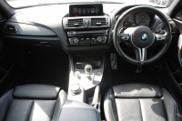 BMW Mシリーズ M2ｸｰﾍﾟMDCT 370馬力 直6ﾀｰﾎﾞ7速DCT ﾋｰﾀｰ黒革 ﾊｰﾏﾝｶｰﾄﾞﾝｻｳﾝﾄﾞiﾄﾞﾗｲﾌﾞHDDﾅﾋﾞBｶﾒﾗ 専用19AW 衝突軽減ﾌﾞﾚｰｷ 車線逸脱警告 歩行者警告 ﾌﾞﾚｰｷ付ｸﾙｺﾝ ｽﾏｰﾄｷｰ ｶｰﾎﾞﾝｲﾝﾃﾘｱﾄﾘﾑ ﾊﾟﾄﾞﾙｼﾌﾄ 2年保証