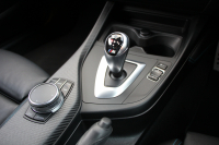 BMW Mシリーズ M2ｸｰﾍﾟMDCT 370馬力 直6ﾀｰﾎﾞ7速DCT ﾋｰﾀｰ黒革 Mﾊﾟﾌｫｰﾏﾝｽｽﾃｱﾘﾝｸﾞｶｰﾎﾞﾝﾘｯﾌﾟｽﾎﾟｲﾗｰ 3Ddesignｴｱﾛ HDDﾅﾋﾞBｶﾒﾗ 専用19AW 衝突軽減ﾌﾞﾚｰｷ 車線逸脱警告 歩行者警告 ﾌﾞﾚｰｷ付ｸﾙｺﾝ ｽﾏｰﾄｷｰ ｶｰﾎﾞﾝｲﾝﾃﾘｱﾄﾘﾑ ﾊﾟﾄﾞﾙｼﾌﾄ 2年保証