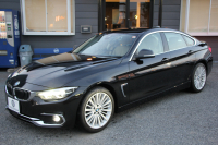 BMW 4シリーズ 420i ｸﾞﾗﾝｸｰﾍﾟﾗｸﾞｼﾞｭｱﾘｰ 後期 ｵｲｽﾀｰﾚｻﾞｰ ｼｰﾄﾋｰﾀｰ 液晶ﾒｰﾀｰ LEDﾍｯﾄﾞﾗｲﾄ&ﾃｰﾙ 追従ACC ﾚｰﾝﾁｪﾝｼﾞ警告 ﾌﾙｾｸﾞTV ﾀｯﾁ画面HDDﾅﾋﾞｸﾛｰﾑﾗｲﾝｴｸｽﾃﾘｱ 電動ﾄﾗﾝｸ 衝突軽減ﾌﾞﾚｰｷ 車線逸脱警告 歩行者警告 2年保証