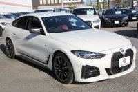 BMW 4シリーズ M440i Xdrive ｸﾞﾗﾝｸｰﾍﾟｲﾉﾍﾞｰｼｮﾝP 387馬力 直6ﾀｰﾎﾞ4WD ﾋｰﾀｰ赤革 ﾚｰｻﾞｰﾗｲﾄ 360度ｶﾒﾗ ﾊｰﾏﾝｶｰﾄﾞﾝ ｱﾀﾞﾌﾟﾃｨﾌﾞMｻｽ Mｽﾎﾟｰﾂﾃﾞﾌ ﾊｲｸﾞﾛｽﾚｯﾄﾞｷｬﾘﾊﾟｰ ｼﾞｪｽﾁｬｰC ﾜｲﾔﾚｽ充電 ｱｯﾌﾟﾙｶｰﾌﾟﾚｲ ﾀｯﾁ画面対応HDDﾅﾋﾞ2年保証