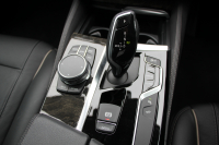 BMW 5シリーズ 523d ﾗｸﾞｼﾞｭｱﾘｰ ｾﾚｸﾄP ｻﾝﾙｰﾌ 全席ﾋｰﾀｰ黒革 ﾊｰﾏﾝｶｰﾄﾞﾝｻﾗｳﾝﾄﾞ4ｿﾞｰﾝｴｱｺﾝ HUD 追従ACC ｽﾃｱﾘﾝｸﾞｻﾎﾟｰﾄ ﾀｯﾁ画面HDDﾅﾋﾞTV 360度ｶﾒﾗ 電動ﾄﾗﾝｸ LEDﾍｯﾄﾞﾗｲﾄ ｵｰﾄﾊｲﾋﾞｰﾑ 電動ﾄﾗﾝｸ ｸﾛｰﾑﾗｲﾝ 2年保証