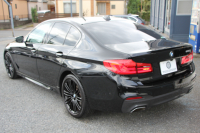 BMW 5シリーズ 530i ｴﾃﾞｨｼｮﾝﾐｯｼｮﾝｲﾝﾎﾟｯｼﾌﾞﾙ 特別仕様車 252馬力 ﾅｲﾄﾌﾞﾙｰﾚｻﾞｰ ｱﾀﾞﾌﾟﾃｨﾌﾞｻｽ ﾊｰﾏﾝｶｰﾄﾞﾝ HUD 追従ACC ｽﾃｱﾘﾝｸﾞｻﾎﾟｰﾄ ﾀｯﾁ画面HDDﾅﾋﾞTV LEDﾍｯﾄﾞﾗｲﾄ ｵｰﾄﾊｲﾋﾞｰﾑ 電動ﾄﾗﾝｸ 360度ｶﾒﾗ 全席ﾋｰﾀｰ 専用ﾌﾞﾗｯｸ19AW 2年保証