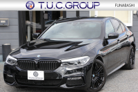 BMW 5シリーズ 530i ｴﾃﾞｨｼｮﾝﾐｯｼｮﾝｲﾝﾎﾟｯｼﾌﾞﾙ 特別仕様車 252馬力 ﾅｲﾄﾌﾞﾙｰﾚｻﾞｰ ｱﾀﾞﾌﾟﾃｨﾌﾞｻｽ ﾊｰﾏﾝｶｰﾄﾞﾝ HUD 追従ACC ｽﾃｱﾘﾝｸﾞｻﾎﾟｰﾄ ﾀｯﾁ画面HDDﾅﾋﾞTV LEDﾍｯﾄﾞﾗｲﾄ ｵｰﾄﾊｲﾋﾞｰﾑ 電動ﾄﾗﾝｸ 360度ｶﾒﾗ 全席ﾋｰﾀｰ 専用ﾌﾞﾗｯｸ19AW 2年保証