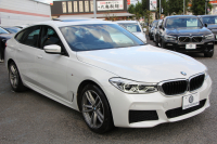 BMW 6シリーズ 630i ｸﾞﾗﾝﾂｰﾘｽﾓ Mｽﾎﾟｰﾂ ｾﾚｸﾄ&ｺﾝﾌｫｰﾄP ﾊﾟﾉﾗﾏｻﾝﾙｰﾌ 全席ﾋｰﾀｰ黒革 ﾌﾛﾝﾄﾏｯｻｰｼﾞ&ﾍﾞﾝﾁﾚｰｼｮﾝ ﾘｱ電動可倒調整 ﾊｰﾏﾝｶｰﾄﾞﾝｻﾗｳﾝﾄﾞ追従ACC HUD LEDﾍｯﾄﾞﾗｲﾄ 4ｿﾞｰﾝAC 360度ｶﾒﾗ ｿﾌﾄｸﾛｰｽﾞﾄﾞｱ ﾀｯﾁ画面HDDﾅﾋﾞ電動ﾄﾗﾝｸ 2年保証