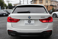 BMW 5シリーズ 530i ﾂｰﾘﾝｸﾞMｽﾎﾟｰﾂ ｾﾚｸﾄP 1ｵｰﾅ 型式変更後｢ABA-JT20｣ 252馬力 ﾊﾟﾉﾗﾏｻﾝﾙｰﾌ ﾊｰﾏﾝｶｰﾄﾞﾝ 4ｿﾞｰﾝｴｱｺﾝ 全席ﾋｰﾀｰ黒革 HUD 追従ACC ｽﾃｱﾘﾝｸﾞｻﾎﾟｰﾄ 変更後全面液晶ﾒｰﾀｰ ﾀｯﾁ画面HDDﾅﾋﾞTV 360度ｶﾒﾗ 2年保証