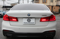 BMW 5シリーズ 523i Mｽﾎﾟｰﾂ ﾊｲﾗｲﾝ ｲﾉﾍﾞｰｼｮﾝP ｻﾝﾙｰﾌ 全席ﾋｰﾀｰ黒革 ﾃﾞｨｽﾌﾟﾚｲｷｰ HUD ｼﾞｪｽﾁｬｰC ﾜｲﾔﾚｽ充電 追従ACC ｽﾃｱﾘﾝｸﾞｻﾎﾟｰﾄ ﾀｯﾁ画面HDDﾅﾋﾞTV LEDﾍｯﾄﾞﾗｲﾄ ｵｰﾄﾊｲﾋﾞｰﾑ 360度ｶﾒﾗ 19AW 電動ﾄﾗﾝｸ 2年保証