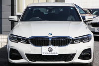 BMW 3シリーズ 320i Mｽﾎﾟｰﾂ ﾃﾞﾋﾞｭｰ&ｺﾝﾌｫｰﾄP ﾋｰﾀｰ黒革 専用ﾌﾞﾙｰｽﾃｯﾁ 19AW 追従ACC ｽﾃｱﾘﾝｸﾞｻﾎﾟｰﾄ LEDﾍｯﾄﾞﾗｲﾄ ｵｰﾄﾊｲﾋﾞｰﾑ 電動ﾄﾗﾝｸ ｱｯﾌﾟﾙｶｰﾌﾟﾚｲ ﾌﾙｾｸﾞTV  ﾀｯﾁ画面HDDﾅﾋﾞﾜｲﾔﾚｽ充電 Hi-fiｽﾋﾟｰｶｰ Pｱｼｽﾄ 専用ｴｱﾛ 2年保証