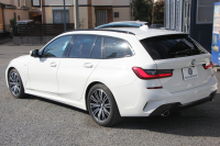 BMW 3シリーズ 320i ﾂｰﾘﾝｸﾞMｽﾎﾟｰﾂ ﾊｲﾗｲﾝ ｺﾆｬｯｸﾚｻﾞｰ ｼｰﾄﾋｰﾀｰ Pｱｼｽﾄﾌﾟﾗｽ 360度ｶﾒﾗ ﾀｯﾁ画面HDDﾅﾋﾞLEDﾍｯﾄﾞﾗｲﾄ ｵｰﾄﾊｲﾋﾞｰﾑ 追従ACC ｽﾃｱﾘﾝｸﾞｻﾎﾟｰﾄ ｱﾝﾋﾞｴﾝﾄﾗｲﾄ 電動ﾄﾗﾝｸ ｱｸﾃｨﾌﾞPDC緊急ﾌﾞﾚｰｷ 専用ｴｱﾛ 2年保証