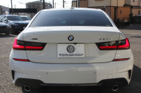 BMW 3シリーズ 320d Xdrive Mｽﾎﾟｰﾂ ﾃﾞﾋﾞｭｰP ｺﾝﾌｫｰﾄP 4WD ﾋｰﾀｰ黒革 ﾌﾞﾙｰｽﾃｯﾁ 19AW Pｱｼｽﾄﾌﾟﾗｽ 360度ｶﾒﾗ ﾌﾙｾｸﾞTV LEDﾍｯﾄﾞﾗｲﾄ ｵｰﾄﾊｲﾋﾞｰﾑ 追従ACC ｽﾃｱﾘﾝｸﾞｻﾎﾟｰﾄ ｱｯﾌﾟﾙｶｰﾌﾟﾚｲ ﾀｯﾁ画面HDDﾅﾋﾞ電動ﾄﾗﾝｸ 2年保証