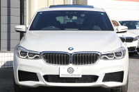 BMW 6シリーズ 630i ｸﾞﾗﾝﾂｰﾘｽﾓ Mｽﾎﾟｰﾂ ｾﾚｸﾄP 1ｵﾅ 真珠色 ﾊﾟﾉﾗﾏｻﾝﾙｰﾌ 全席ﾋｰﾀｰ黒革 ﾘｱｼｰﾄ電動可倒調整 ﾊｰﾏﾝｶｰﾄﾞﾝｻﾗｳﾝﾄﾞ4ｿﾞｰﾝｴｱｺﾝ 追従ACC HUD LEDﾍｯﾄﾞﾗｲﾄ 360度ｶﾒﾗ ﾀｯﾁ画面HDDﾅﾋﾞ電動ﾄﾗﾝｸ Mｽﾎﾟｰﾂﾌﾞﾚ-ｷ 2年保証