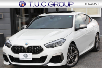 BMW 2シリーズ M235i Xdrive ｸﾞﾗﾝｸｰﾍﾟﾃﾞﾋﾞｭｰP 306馬力 4WD ﾊﾟﾉﾗﾏｻﾝﾙｰﾌ ｼｰﾄﾋｰﾀｰ Mｽﾎﾟｰﾂｼｰﾄ Mｼｰﾄﾍﾞﾙﾄ ｱﾀﾞﾌﾟﾃｨﾌﾞｻｽ 追従ACC LEDﾍｯﾄﾞﾗｲﾄ 専用18AW Mspﾌﾞﾚｰｷ Applecarplay ﾀｯﾁ画面HDDﾅﾋﾞPｱｼｽﾄ ﾜｲﾔﾚｽ充電 2年保証