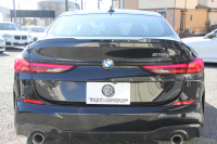 BMW 2シリーズ 218d ｸﾞﾗﾝｸｰﾍﾟMｽﾎﾟｰﾂ 受注生産ｵﾌﾟｼｮﾝMｽﾎﾟｰﾂﾌﾟﾗｽP Mｽﾎﾟｰﾂｼｰﾄ Mｼｰﾄﾍﾞﾙﾄ Mﾘｱｽﾎﾟｲﾗｰ Mｽﾎﾟｰﾂﾌﾞﾚｰｷ 専用18AW 追従ACC ｱｯﾌﾟﾙｶｰﾌﾟﾚｲ idriveﾅﾋﾞｹﾞｰｼｮﾝP BMWﾗｲﾌﾞｺｯｸﾋﾟｯﾄﾞAI音声会話 2年保証