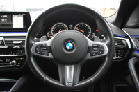 BMW 5シリーズ 523i ﾂｰﾘﾝｸﾞﾌﾞﾗｯｸｱｳﾄ 特別仕様車 HUD ﾊｰﾏﾝｶｰﾄﾞﾝ 追従ACC ｽﾃｱﾘﾝｸﾞｻﾎﾟｰﾄ LEDﾍｯﾄﾞﾗｲﾄ ｵｰﾄﾊｲﾋﾞｰﾑ ﾀｯﾁ画面HDDﾅﾋﾞTV 360度ﾊﾟﾉﾗﾏｶﾒﾗ Pｱｼｽﾄﾌﾟﾗｽ 電動ﾄﾗﾝｸ ﾌﾞﾗｯｸ19AW 液晶ﾒｰﾀｰ ｽﾏｰﾄｷｰ 2年保証