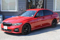 BMW 3シリーズ 320d Xdrive Mｽﾎﾟｰﾂ ｴﾃﾞｨｼｮﾝｻﾝﾗｲｽﾞ50台限定車 ﾋｰﾀｰ黒革 ﾚｰｻﾞｰﾗｲﾄ ｱﾀﾞﾌﾟﾃｨﾌﾞMｻｽ 専用19AW Mﾘｱｽﾎﾟｲﾗｰ Mｼｰﾄﾍﾞﾙﾄ 追従ACC ｽﾃｱﾘﾝｸﾞｻﾎﾟｰﾄ BMWﾗｲﾌﾞｺｯｸﾋﾟｯﾄﾞｱｯﾌﾟﾙｶｰﾌﾟﾚｲ ﾜｲﾔﾚｽ充電 2年保証