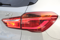 BMW X1 Xdrive18d Mｽﾎﾟｰﾂ ﾊｲﾗｲﾝ ｺﾝﾌｫｰﾄP 4WD 変更後 ﾀｯﾁﾊﾟﾈﾙ対応HDDﾅﾋﾞﾋｰﾀｰ黒革 電動ｼｰﾄ&ﾒﾓﾘｰ 追従ACC HUD Pｱｼｽﾄ Bｶﾒﾗ 電動ﾄﾗﾝｸ 衝突軽減ﾌﾞﾚｰｷ 車線逸脱警告 歩行者警告 LEDﾍｯﾄﾞﾗｲﾄ 2年保証