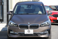 BMW 2シリーズ 218d ｸﾞﾗﾝﾂｱﾗｰ ﾗｸﾞｼﾞｭｱﾘｰ 後期 ﾌｪｲｽﾘﾌﾄ後 3列7人乗り ADｱｸﾃｨﾌﾞｾｰﾌﾃｨ&ｺﾝﾌｫｰﾄP 追従ACC HUD 受注生産OPｵｲｽﾀｰﾚｻﾞｰ 電動ﾄﾗﾝｸ LEDﾍｯﾄﾞﾗｲﾄ ﾒﾓﾘｰ付電動ｼｰﾄ ﾀｯﾁ画面HDDﾅﾋﾞﾊﾟｰｷﾝｸﾞｱｼｽﾄ 2年保証