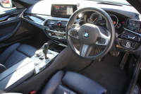 BMW 5シリーズ 530i ｴﾃﾞｨｼｮﾝﾐｯｼｮﾝｲﾝﾎﾟｯｼﾌﾞﾙ 特別仕様車 1ｵｰﾅ 252馬力 ﾅｲﾄﾌﾞﾙｰﾚｻﾞｰ ｱﾀﾞﾌﾟﾃｨﾌﾞｻｽ ﾊｰﾏﾝｶｰﾄﾞﾝ HUD 追従ACC ｽﾃｱﾘﾝｸﾞｻﾎﾟｰﾄ ﾀｯﾁ画面HDDﾅﾋﾞTV LEDﾍｯﾄﾞﾗｲﾄ ｵｰﾄﾊｲﾋﾞｰﾑ 電動ﾄﾗﾝｸ 360度ｶﾒﾗ 全席ﾋｰﾀｰ 専用ﾌﾞﾗｯｸ19AW 2年保証