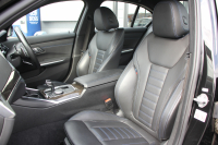 BMW 3シリーズ 320i Mｽﾎﾟｰﾂ ﾃﾞﾋﾞｭｰP ｺﾝﾌｫｰﾄP ﾋｰﾀｰ黒革 ﾌﾞﾙｰｽﾃｯﾁ  HUD 19AW 追従ACC ｽﾃｱﾘﾝｸﾞｻﾎﾟｰﾄ LEDﾍｯﾄﾞﾗｲﾄ ｵｰﾄﾊｲﾋﾞｰﾑ 電動ﾄﾗﾝｸ ｱｯﾌﾟﾙｶｰﾌﾟﾚｲ ﾀｯﾁ画面HDDﾅﾋﾞﾜｲﾔﾚｽ充電 Hi-fiｽﾋﾟｰｶｰ Pｱｼｽﾄ 専用ｴｱﾛ 2年保証