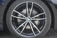 BMW 3シリーズ 320i Mｽﾎﾟｰﾂ ﾃﾞﾋﾞｭｰP ｺﾝﾌｫｰﾄP ﾋｰﾀｰ黒革 ﾌﾞﾙｰｽﾃｯﾁ  HUD 19AW 追従ACC ｽﾃｱﾘﾝｸﾞｻﾎﾟｰﾄ LEDﾍｯﾄﾞﾗｲﾄ ｵｰﾄﾊｲﾋﾞｰﾑ 電動ﾄﾗﾝｸ ｱｯﾌﾟﾙｶｰﾌﾟﾚｲ ﾀｯﾁ画面HDDﾅﾋﾞﾜｲﾔﾚｽ充電 Hi-fiｽﾋﾟｰｶｰ Pｱｼｽﾄ 専用ｴｱﾛ 2年保証