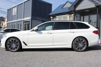 BMW 5シリーズ 523d ﾂｰﾘﾝｸﾞMｽﾎﾟｰﾂ ﾊｲﾗｲﾝ 変更後ﾓﾃﾞﾙ 新液晶ﾒｰﾀｰ 全席ﾋｰﾀｰ黒革 HUD LEDﾍｯﾄﾞﾗｲﾄ 追従ACC ｽﾃｱﾘﾝｸﾞｻﾎﾟｰﾄ ｵｰﾄﾊｲﾋﾞｰﾑ ﾀｯﾁ画面HDDﾅﾋﾞTV 360度ｶﾒﾗ 電動ﾘｱｹﾞｰﾄ 専用ｴｱﾛ 19AW 2年保証