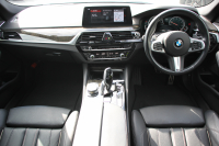 BMW 5シリーズ 523i Mｽﾎﾟｰﾂ ﾊｲﾗｲﾝ ｻﾝﾙｰﾌ 全席ﾋｰﾀｰ黒革 HUD ｼﾞｪｽﾁｬｰｺﾝﾄﾛｰﾙ ﾜｲﾔﾚｽ充電 追従ACC ｽﾃｱﾘﾝｸﾞｻﾎﾟｰﾄ ﾀｯﾁ画面HDDﾅﾋﾞTV LEDﾍｯﾄﾞﾗｲﾄ ｵｰﾄﾊｲﾋﾞｰﾑ 360度ｶﾒﾗ 19AW 電動ﾄﾗﾝｸ 専用ｴｱﾛ ﾊﾟﾄﾞﾙｼﾌﾄ 2年保証