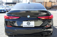 BMW 2シリーズ M235i Xdrive ｸﾞﾗﾝｸｰﾍﾟﾃﾞﾋﾞｭｰ&ｾﾚｸﾄP 306馬力 4WD ｼｰﾄﾋｰﾀｰ Mｽﾎﾟｰﾂｼｰﾄ Mｼｰﾄﾍﾞﾙﾄ ｱﾀﾞﾌﾟﾃｨﾌﾞｻｽ 追従ACC LEDﾍｯﾄﾞﾗｲﾄ 専用18AW Mspﾌﾞﾚｰｷ Applecarplay ﾀｯﾁ画面HDDﾅﾋﾞPｱｼｽﾄ ﾜｲﾔﾚｽ充電 2年保証